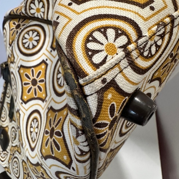 Billabong Retro Floral Canvas Duffel Bag - Picture 7 of 13